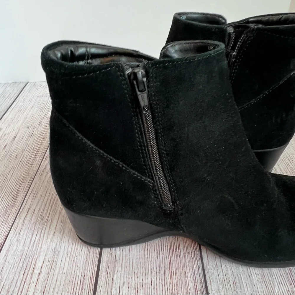 Clark’s Artisan Suede Booties 8